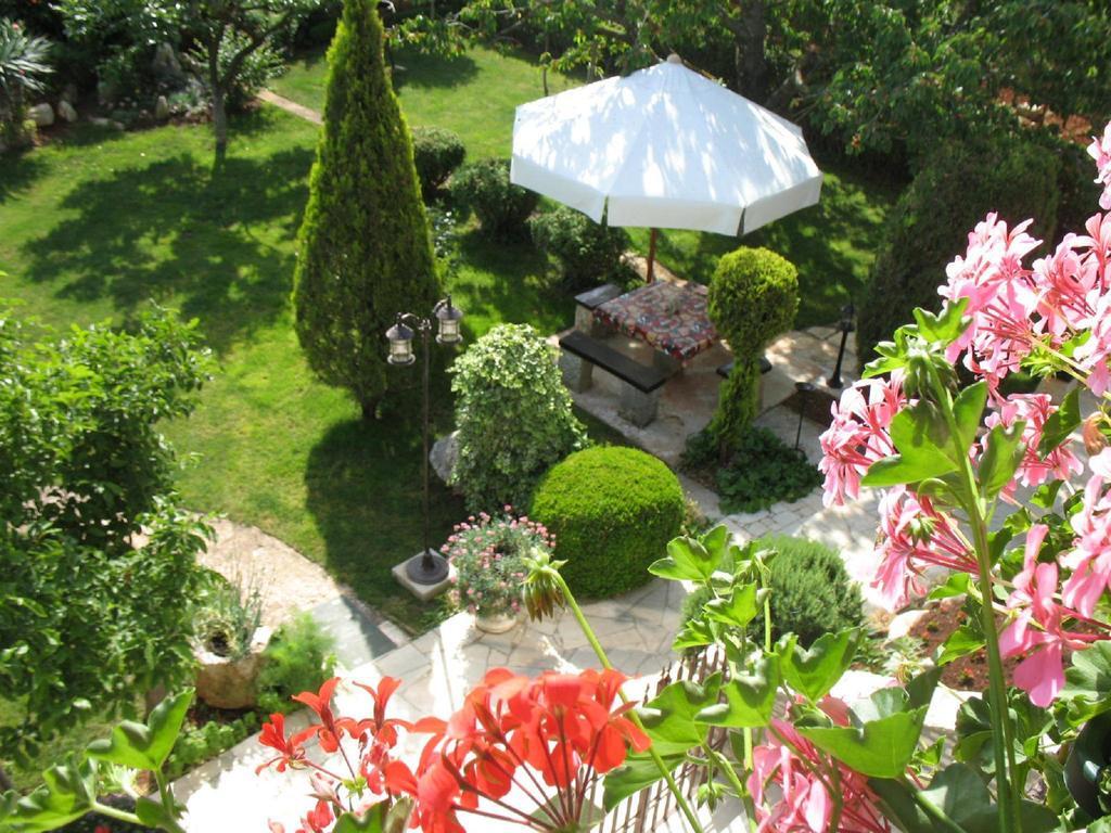 Apartmani Villa Otilija Porec Exterior photo