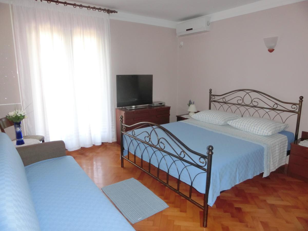 Apartmani Villa Otilija Porec Exterior photo