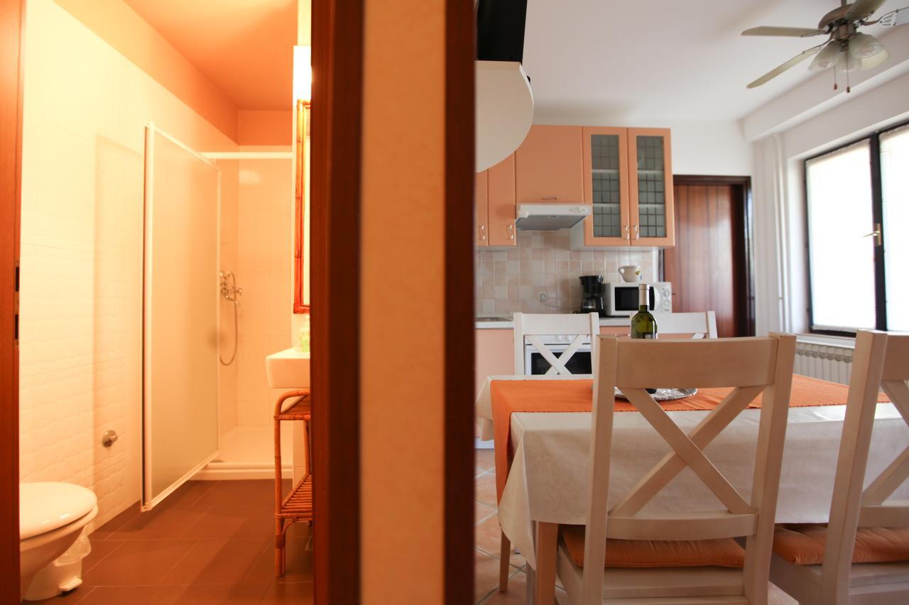 Apartmani Villa Otilija Porec Exterior photo